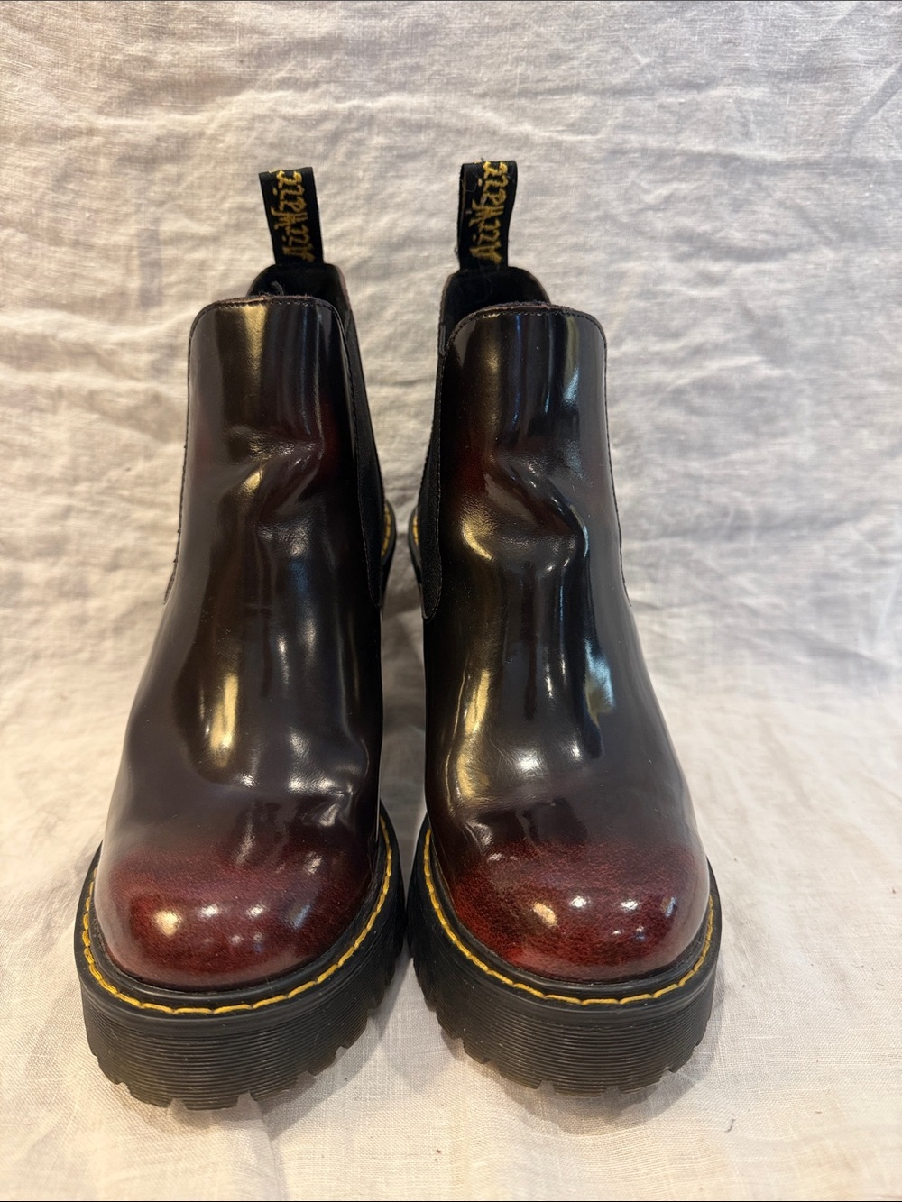 Dr. Martens Hurston Arcadia Boots in Cherry Red Leather size 7.5